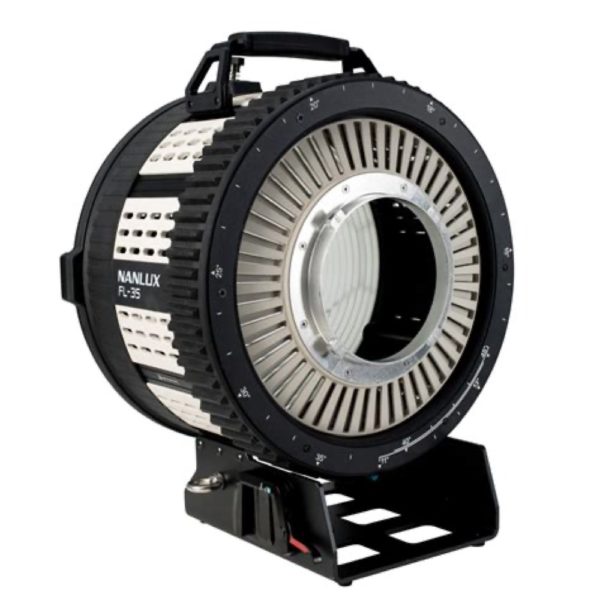 FRESNEL-EVOKE-600×600 Immagine di Nanlux Evoke Fresnel