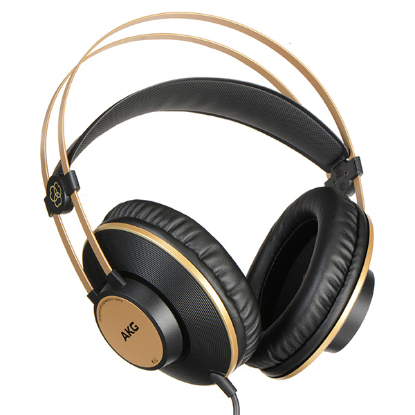 AKG K92